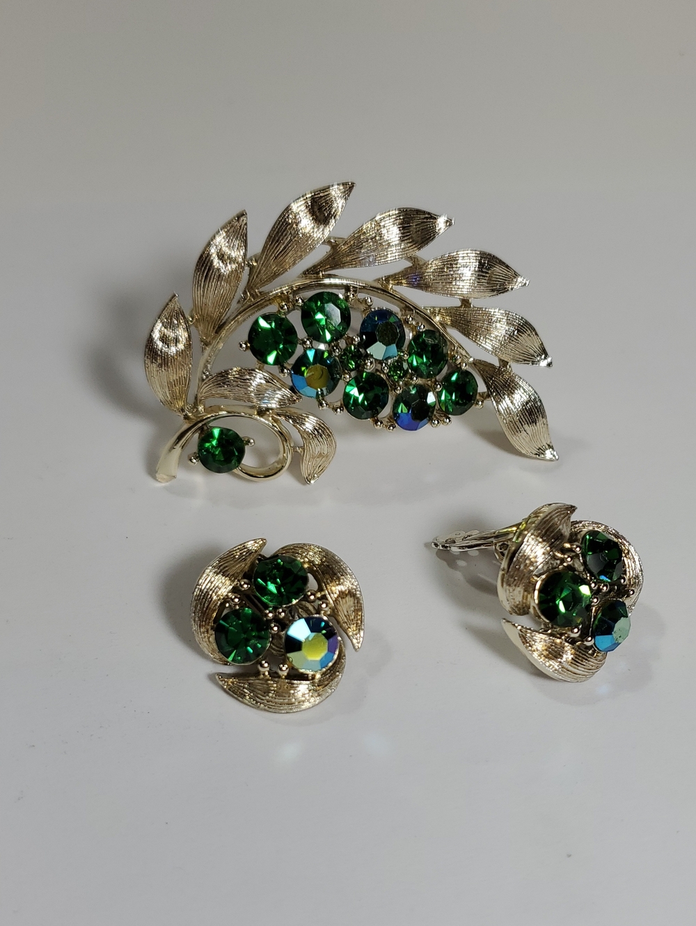 Vintage Lisner Brooch & Earrings
